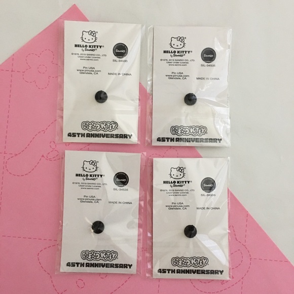 Hello Kitty Friend of the Month Collectible Pins - Picture 5 of 5